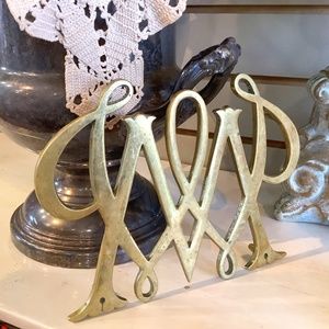 Vintage Williamsburg Brass Trivet
